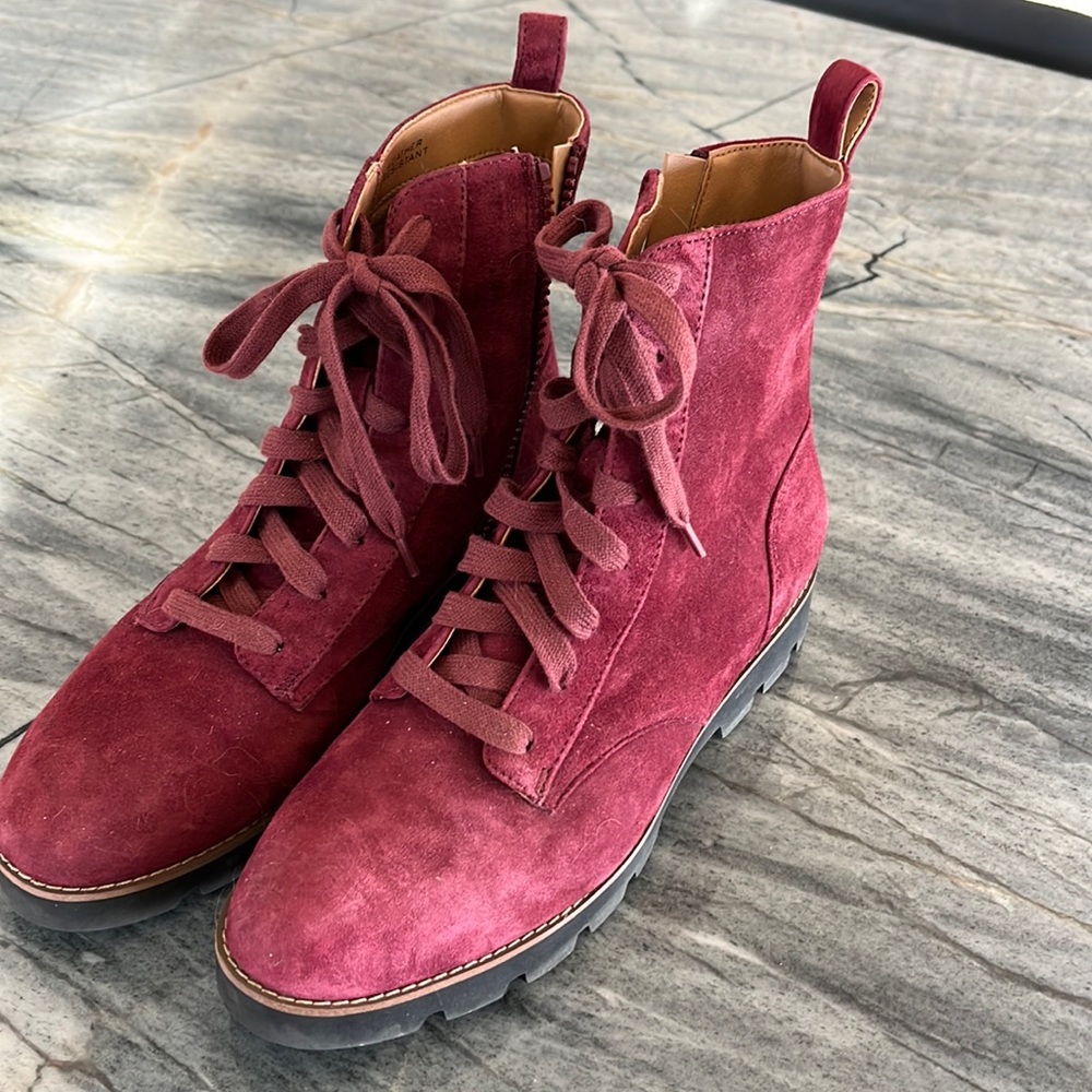 Vionic | Suede Lani Boot
